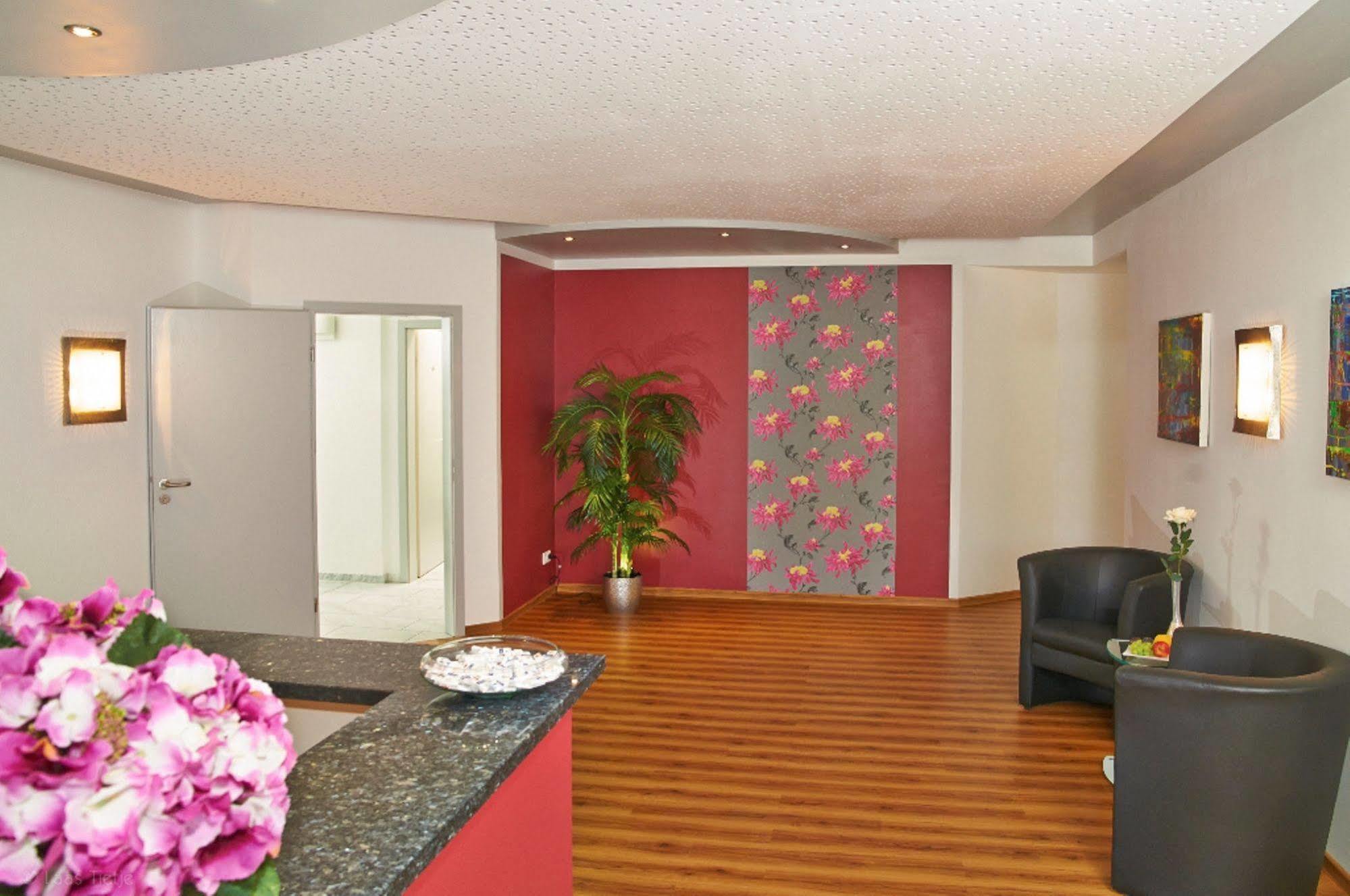 Hotel BonaMari Salzgitter-Bad Buitenkant foto